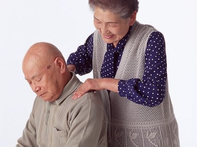 夏季老年白癜风患者该如何养心?